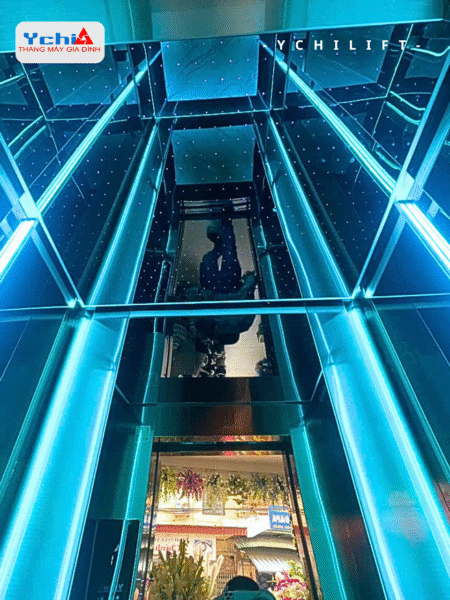Thang máy kết hợp đèn led do Ychilift sản xuất, lắp đặt