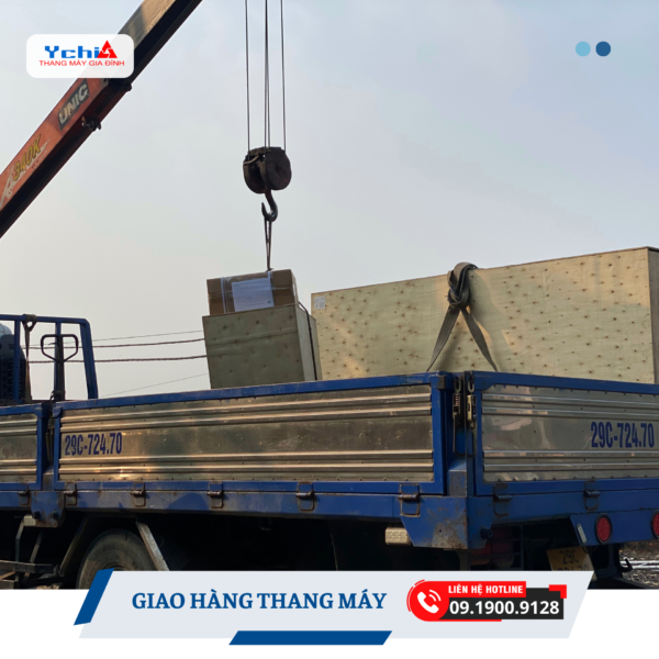 Ychi kết hợp các đơn vị vận tải chuyên nghiệp chuyên giao hàng thang máy để bàn giao sản phẩm cho khách hàng